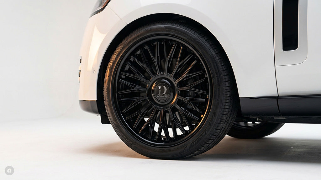 24" Dolce Luxury Wheels Lusso Gloss Black Floating Cap Rims