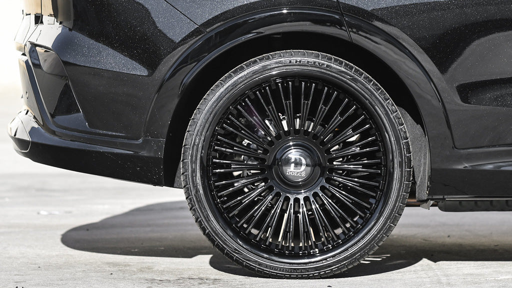 24" Dolce Luxury Wheels Razzo Matte Black Face with Gloss Black Lip Floating Cap Rims