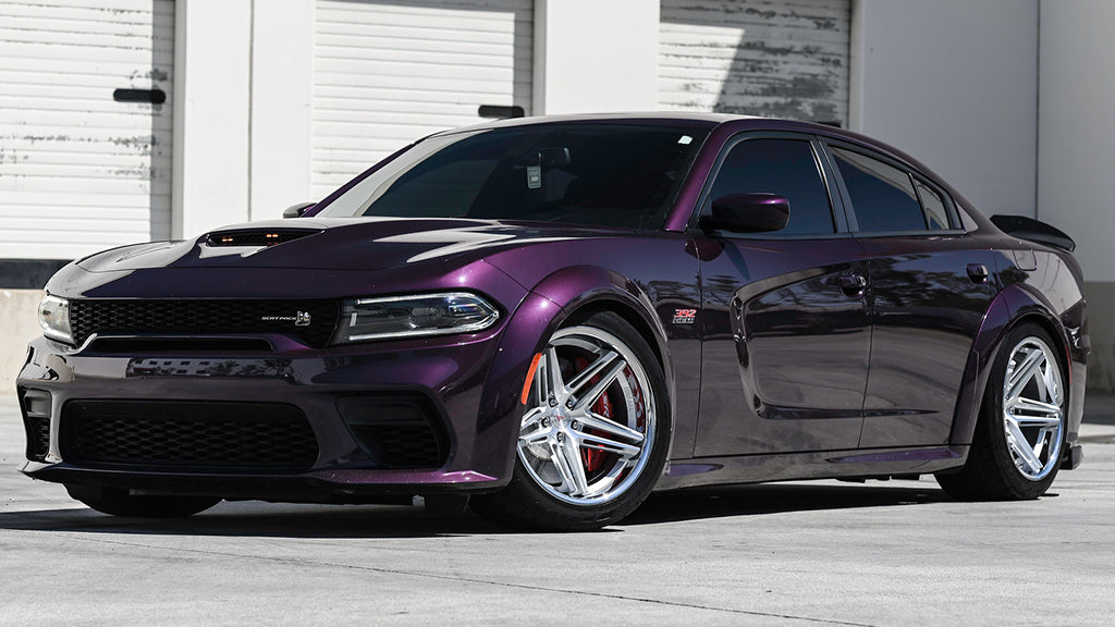 20" Ferrada Wheels CM1 Silver Machined with Chrome Lip Rims