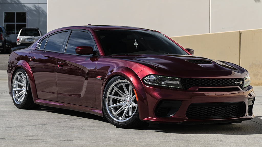 22" Ferrada Wheels CM2 Silver Machined with Chrome Lip Rims