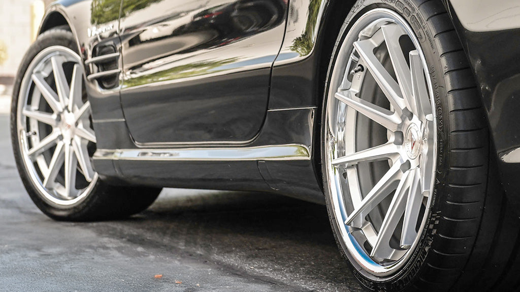 22" Ferrada Wheels FR4 Silver Machined with Chrome Lip Rims