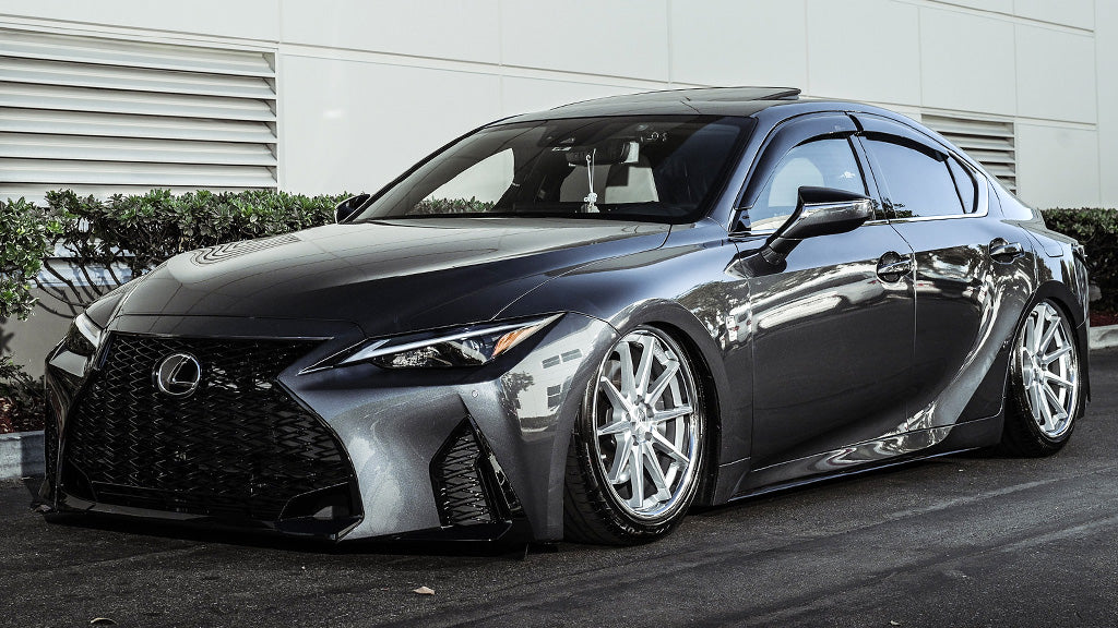 22" Ferrada Wheels FR4 Silver Machined with Chrome Lip Rims