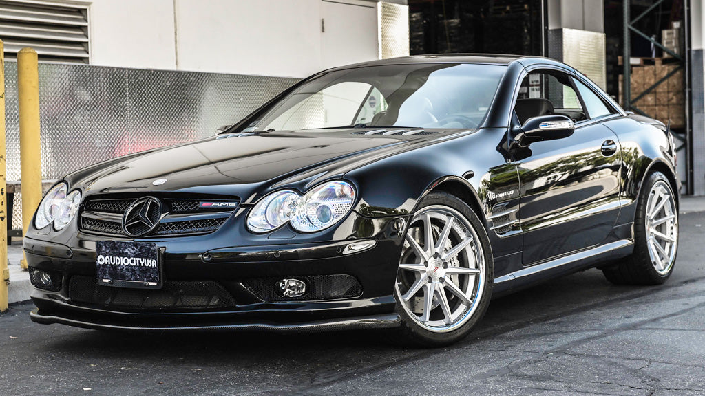 22" Ferrada Wheels FR4 Silver Machined with Chrome Lip Rims
